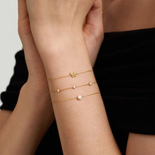 Load image into Gallery viewer, FABLE | Lab Grown Diamond Accent Butterfly Bracelet