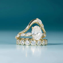 Load image into Gallery viewer, Curved Lab Grown Diamond Figure Ring