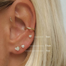 Load image into Gallery viewer, Clark heart diamond piercing