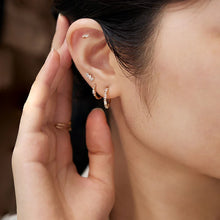 Load image into Gallery viewer, DEVON | Baguette Duo White Sapphire Piercing Earring