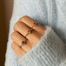 Load image into Gallery viewer, Vinus Sapphire and Diamond Ring