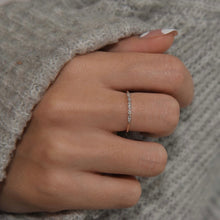 Load image into Gallery viewer, Anna Diamond Ring