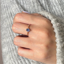 Load image into Gallery viewer, Vinus Sapphire and Diamond Ring