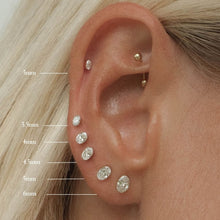 Load image into Gallery viewer, Luke oval diamond piercing