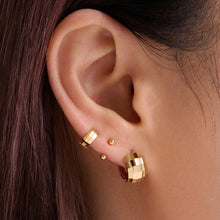 Load image into Gallery viewer, Richards U Hoop Piercing Earring