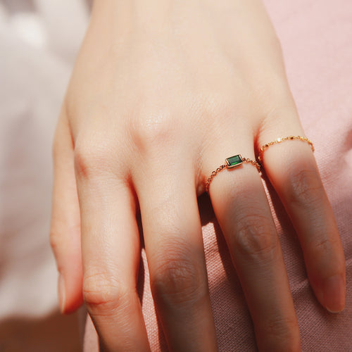 Dainty Treasure Emerald Chain Ring