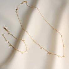 Load image into Gallery viewer, Dew Drops Necklace