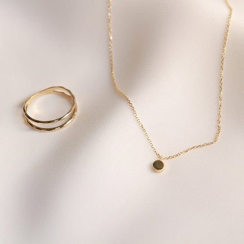 Minimal Gold Necklace with Circle Pendant